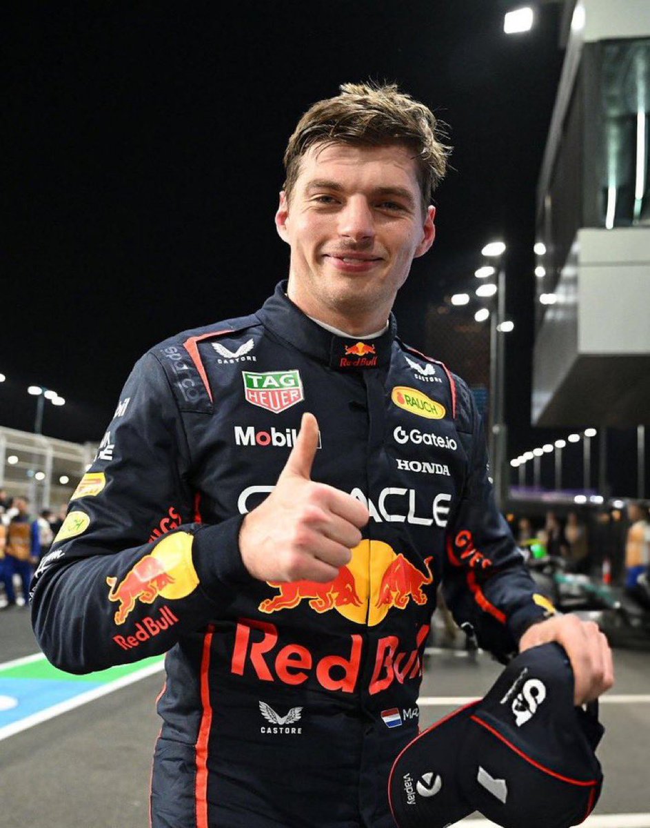 maxversnoopy's tweet image. This snoopy is on pole 💕