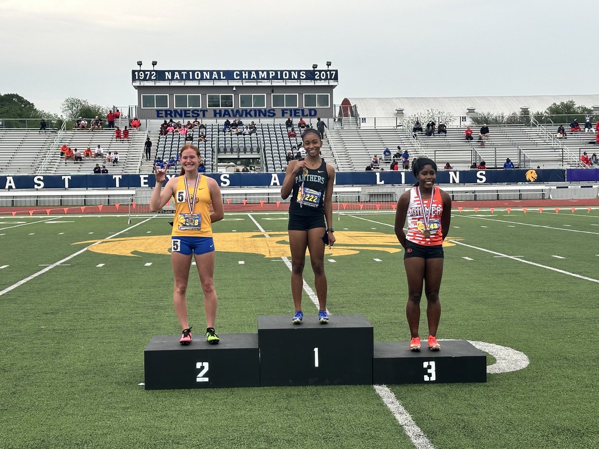 CoachCase79's tweet photo. 4A Region 2 100m champion!! Panther Creek’s own Nautica-Marie Tunstel! State Bound!! https://t.co/VI9JhGeieI
