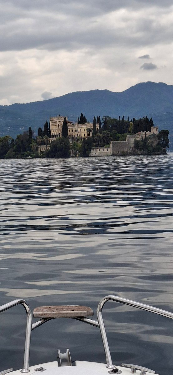 Mark Thomas tweet media