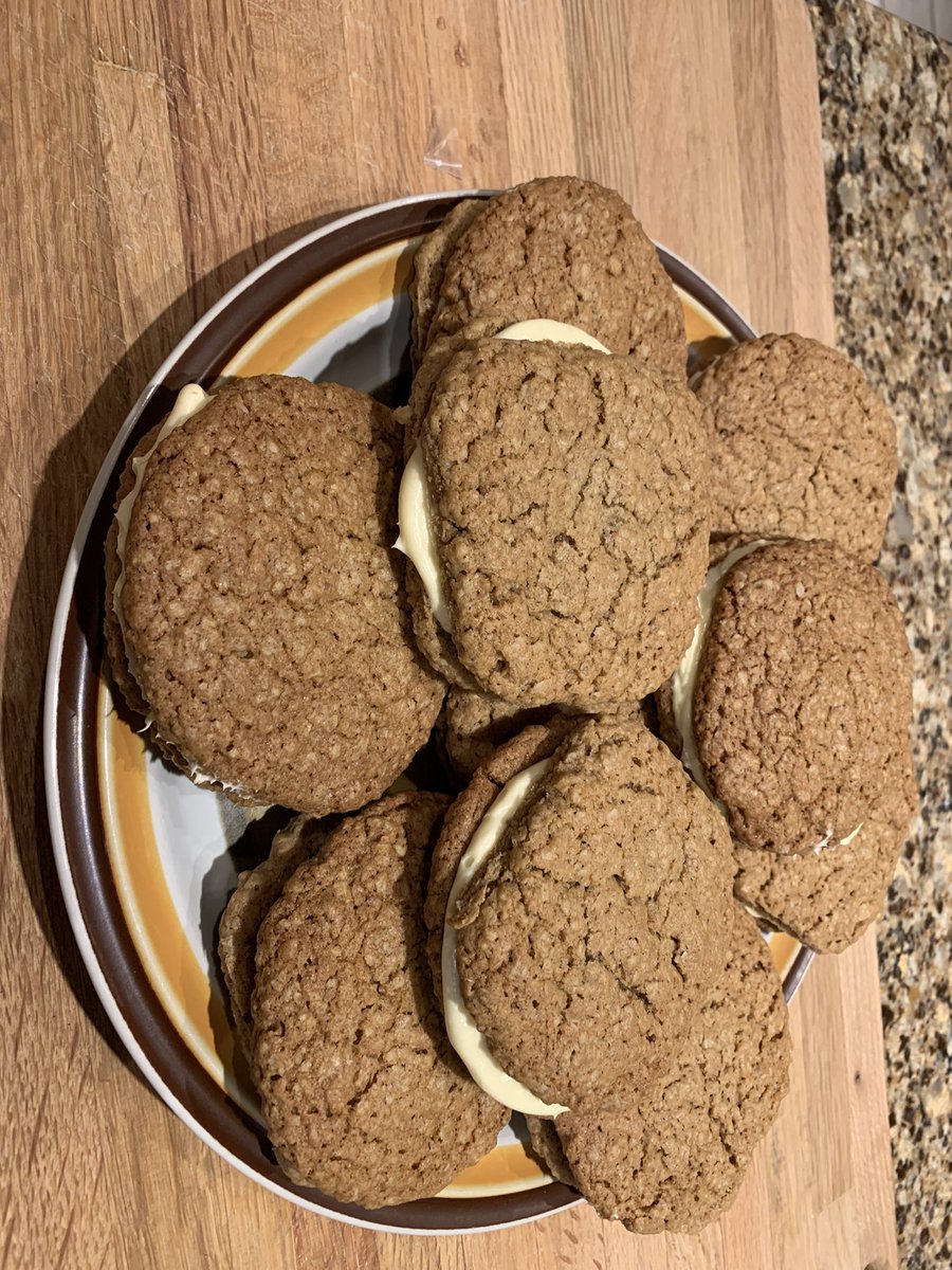 Hold our beers, Little Debbie!
Oatmeal Cookie Cream Pies
#IdleHandsWorld_Kitchens