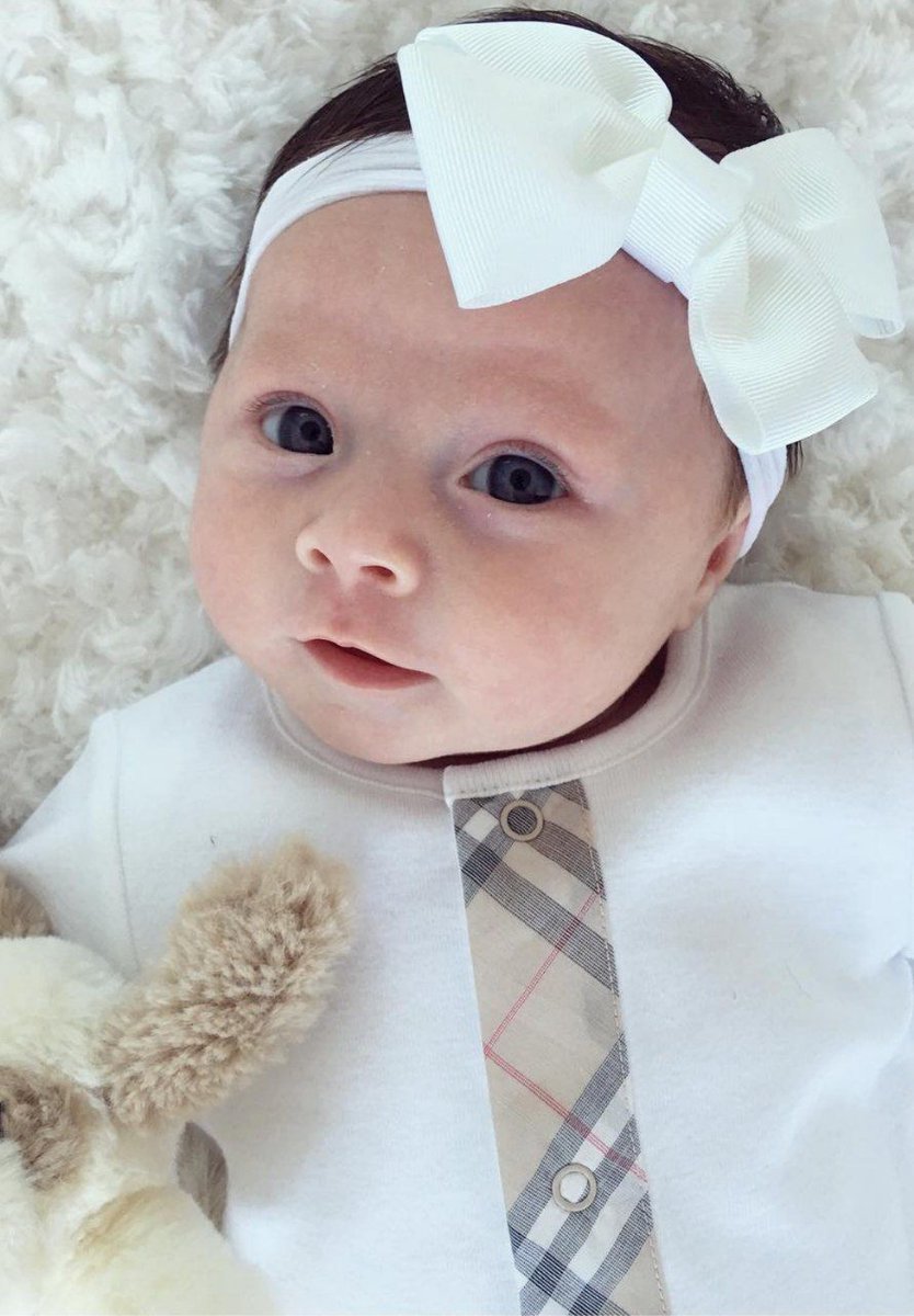 devilmelx's tweet image. ah meu amorzinho se você soubesse o amor que você despertou em mim, e a forma que me cura dia após dia, você nesses poucos dias de vida, tem me ensinado tanta coisa, me deixando mais forte a cada novo dia.... eu te amo tanto tanto minha pipoquinha linda 💕