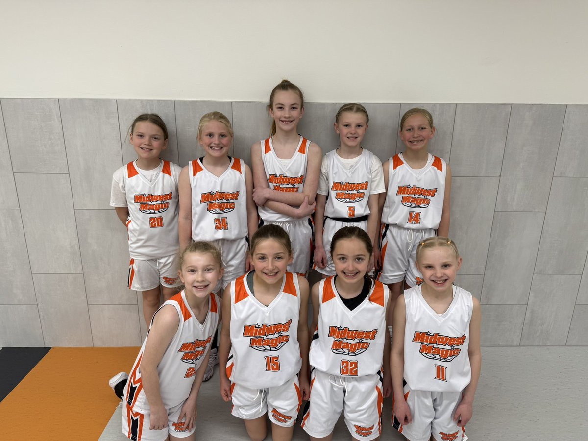 2033s and 2032s off to a good start at their first tournament this season. Both are 2-0 in pool play and moving to the Championship games tonight at White Bear Lake!