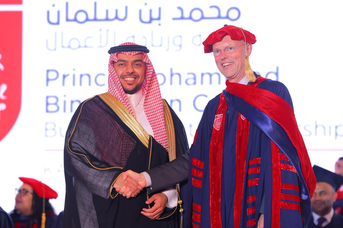 alajlanANDaleid's tweet photo. حصل ابن العم الدكتور/ سعد بن صالح بن علي العجلان على درجة الماجستير في الإدارة الصحية من كلية الأمير محمد بن سلمان بالتعاون مع جامعة بابسون الأمريكية.
تهانينا لابن العم وألف مبروك ..
نفع الله بعلمه الإسلام والمسلمين #العجلان_والعيد https://t.co/Ew4j2sjWIW