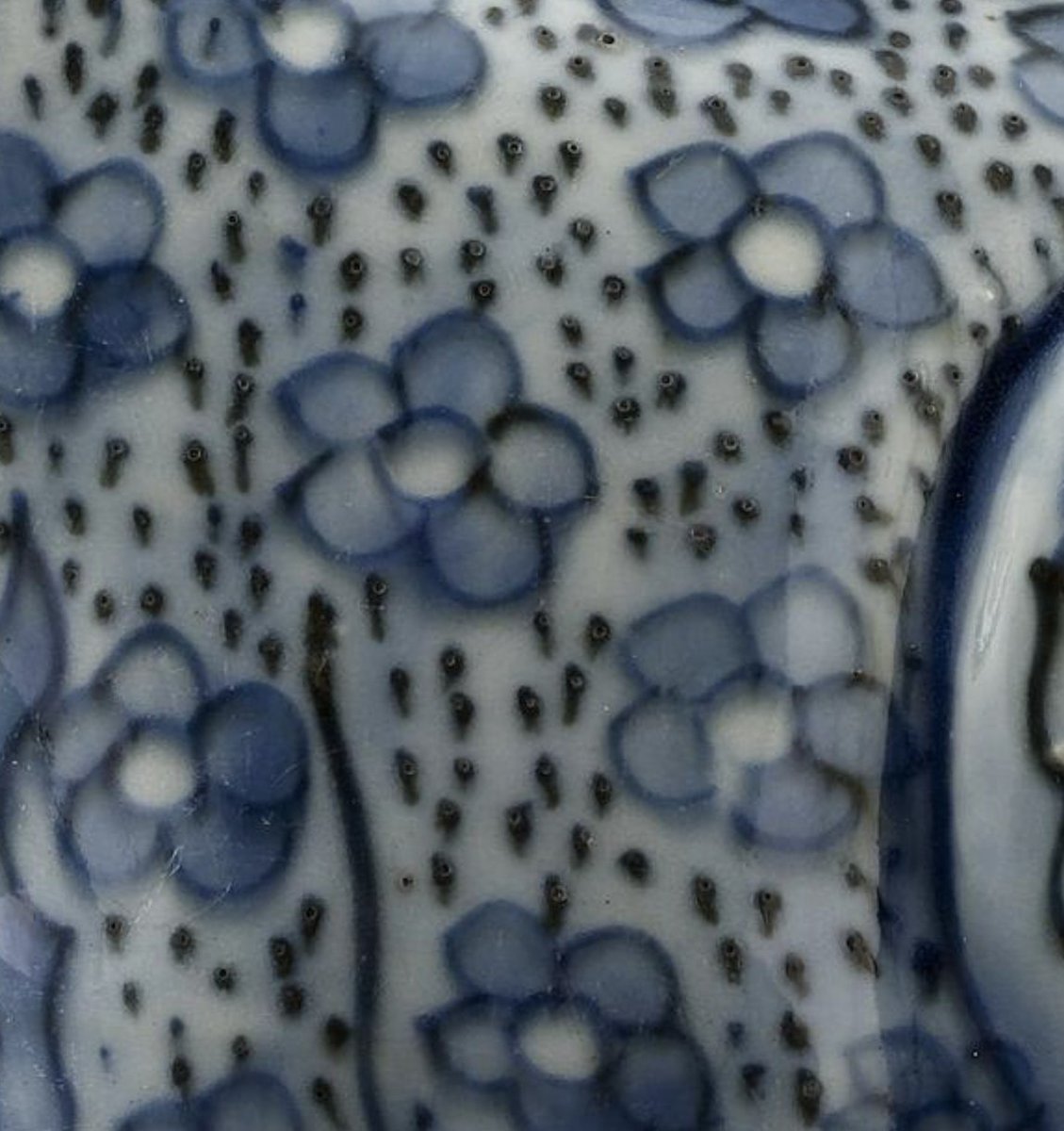 NotreMondial's tweet photo. Frog-shaped Kendi

Wanli-Tianqi reigns (1573-1627), porcelain. Shamghai museum.

A kendi is a traditional Southeast Asian ceramic or earthenware vessel used for holding liquids. https://t.co/tWBRnAy7Uu