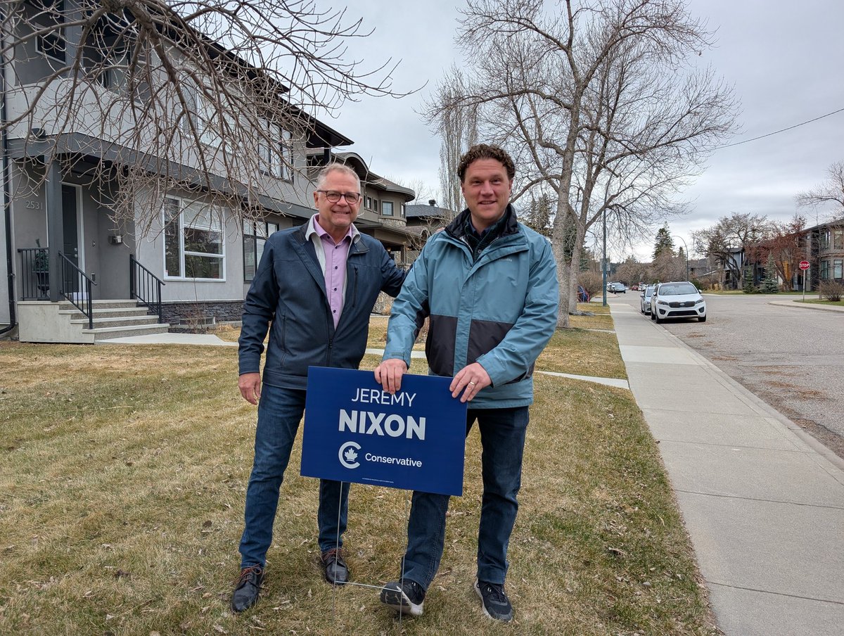 JeremyPNixon's tweet image. My good friend and outgoing MP for Calgary Confederation, @Webber4Confed stopped by to help me connect with some voters today. 

Thank you for your help Len and for all your years of service to Calgary Confederation. I am excited to carry on your legacy of common-sense,…