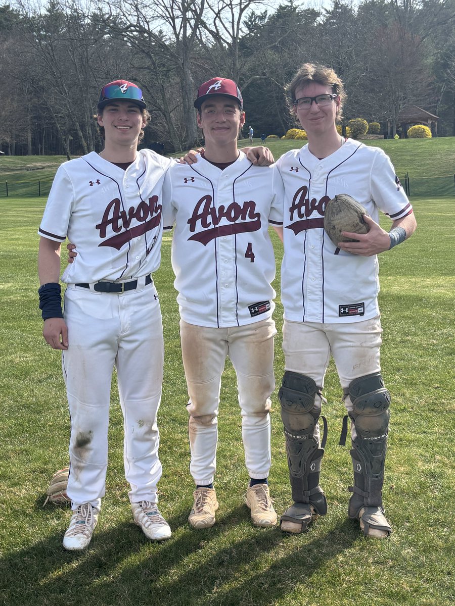 The Comeback Kids!  Brandon Krongard delivered the sac fly which tied the game before Ted McLaughlin scored on George Proffitt's clutch 2-out double in the sixth.  Not pictured but also impressive were Maxx Corradi and all 3 pitchers Posey, Defillipo, and Callaghan.