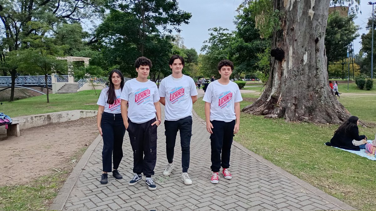 la_luchoneta's tweet image. Finde largo 
La luchoneta no para .
#ParqueSarmiento