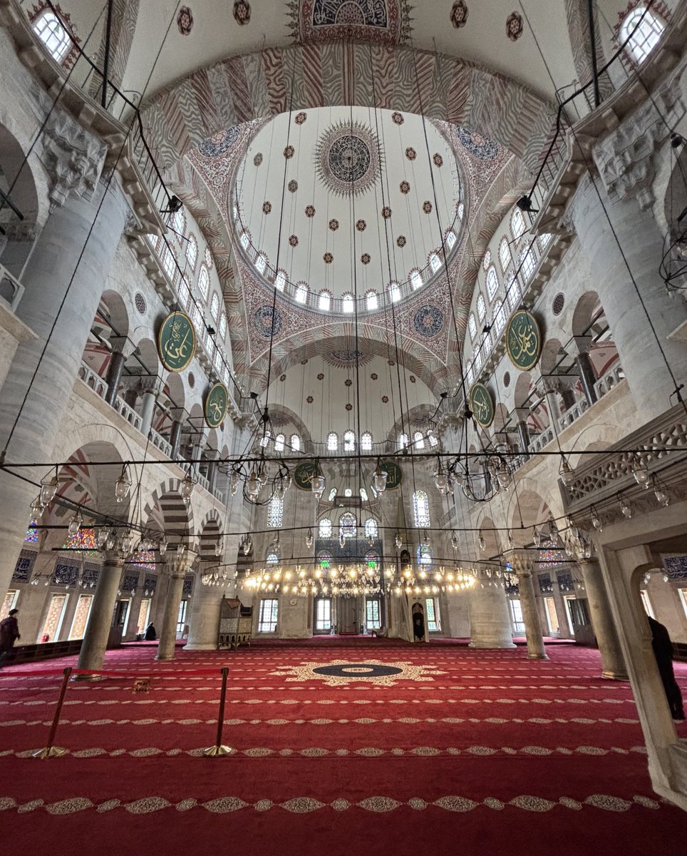 1mechulee's tweet photo. camii gezme  aktivitesi 🤝  mentali toparlama https://t.co/MxBGM1rAo6