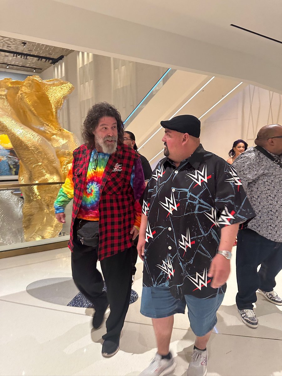 G a b r i e l - I g l e s i a s tweet media