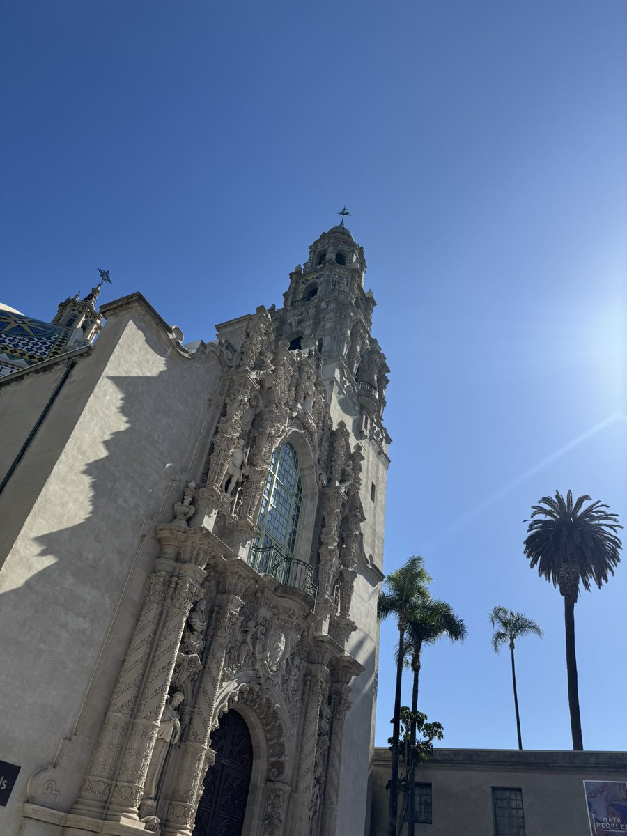 CoachHop's tweet photo. ☀️🏃🏼 #SundayMorning #ThirdSaturday #run #MikkellerRunClubSD #SanDiego #BalboaPark #sunshine #craftbeer https://t.co/TShEHCyNgz