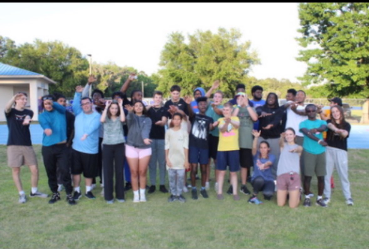 The athletes of Special Olympics Florida are very fast and love competing. I had the chance to check out their track practice and had a great time. You can get involved by clicking the link below @soflinfo @fl_victorious  #FVFoundation 
🔗: specialolympicsflorida.org