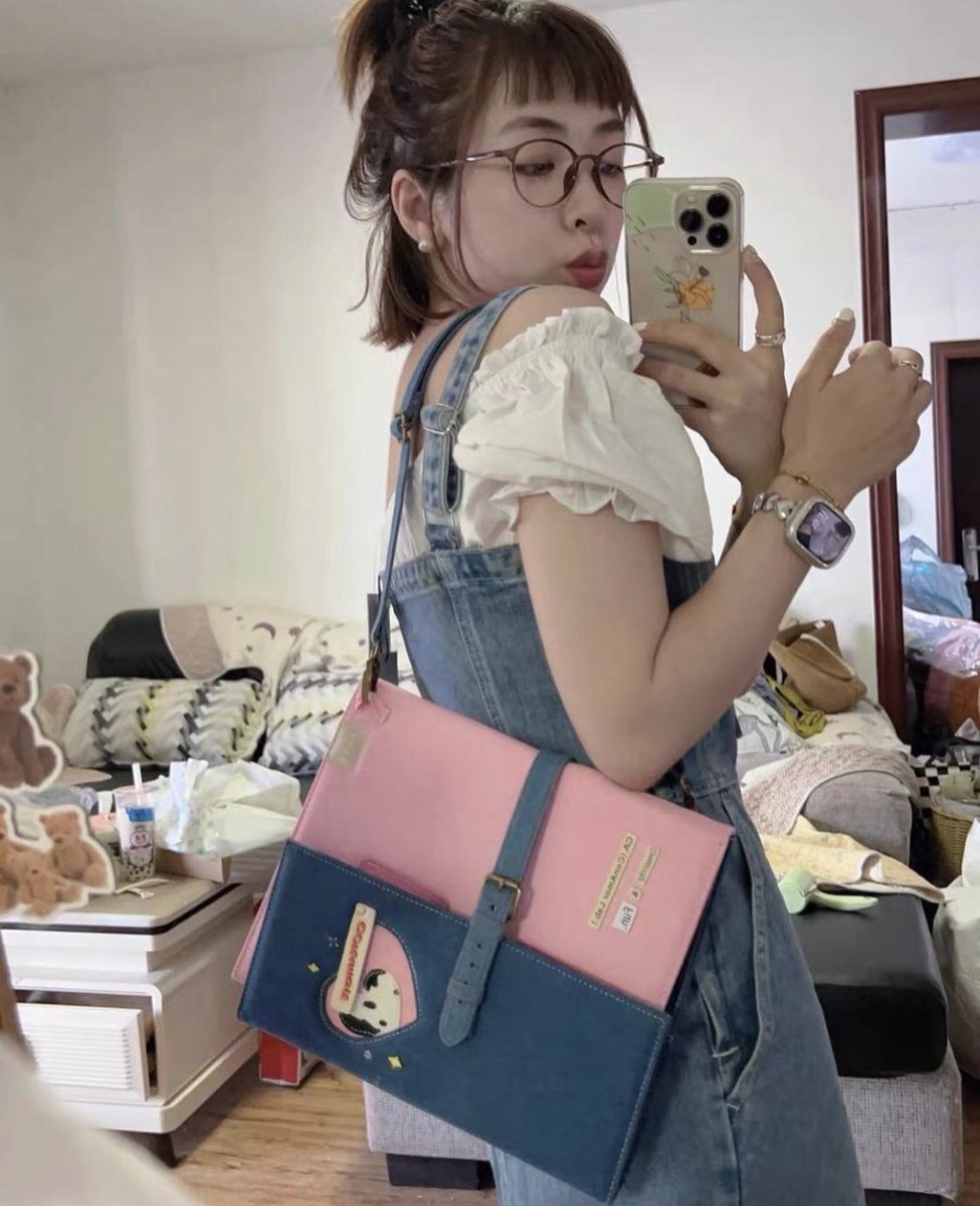 haechaniiez's tweet photo. WTS ipad Case ConAmor pas beli harga 550 an, dijual murah aja krn udh ga dipake.
Dm ya buat tanya tanya! #caseipad #zonajajan #zonauangᅠ #zonauangᅠ https://t.co/M4QstKH3as