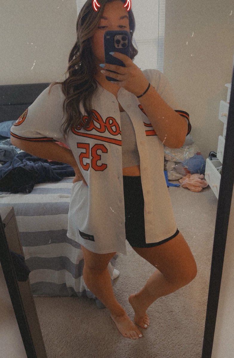 Hope_Victoriaa_'s tweet photo. ⚾️🍹 https://t.co/gnzN1JQtxw