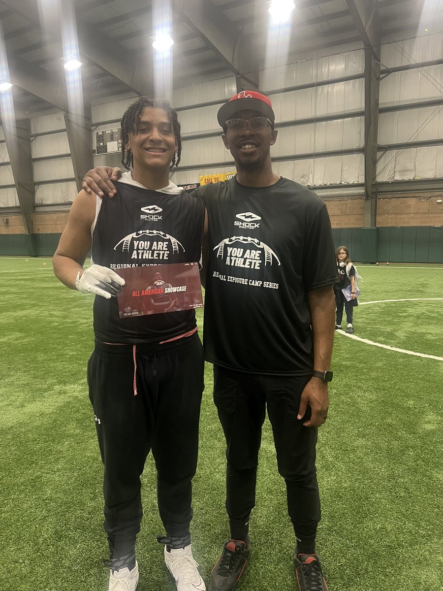 BaldwinTra15033's tweet photo. Thank you @youareathlete  I had a great time!! I received the top 5 defensive lineman award. I was able to receive the invite to Houston Texas all American show case!! https://t.co/WCyasrtFvZ