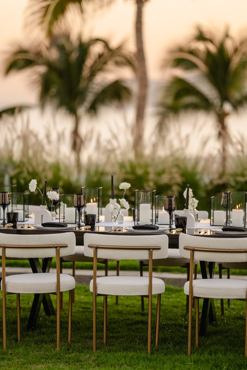 krystalproductions (@kploscabos) on Twitter photo Black and white decor with candles and white flowers. Simple, elegant, and modern! 🤍🖤
•
•📸 krystalproductionscabo
•🌎 krystalvideo.com
•📩 info@krystalvideo.com
•
#cabowedding
#loscabosweddingphotographer
#loscabosweddingvideographer Black and white decor with candles and white flowers. Simple, elegant, and modern! 🤍🖤
•
•📸 krystalproductionscabo
•🌎 krystalvideo.com
•📩 info@krystalvideo.com
•
#cabowedding
#loscabosweddingphotographer
#loscabosweddingvideographer