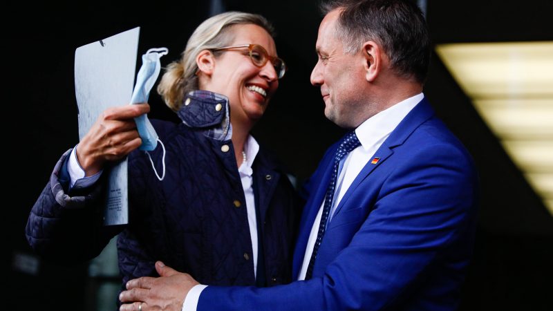 OneDestiny82's tweet image. Frohe ##Ostern ihr Lieben! 

Ich denken den beiden können wir beruhigt Deutschland anvertrauen!? 
#Tino #Alice #AfD #Chrupalla #Weidel