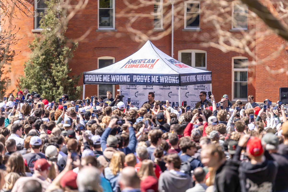 davidllamas_'s tweet photo. 💥🇺🇸 THOUSANDS of students came to see @charliekirk11 at Washington State University! 🇺🇸💥

@TPUSA | @tpusastudents 

#TPUSA #TurningPointUSA #AmericanComebackTour https://t.co/4dMy25dggl