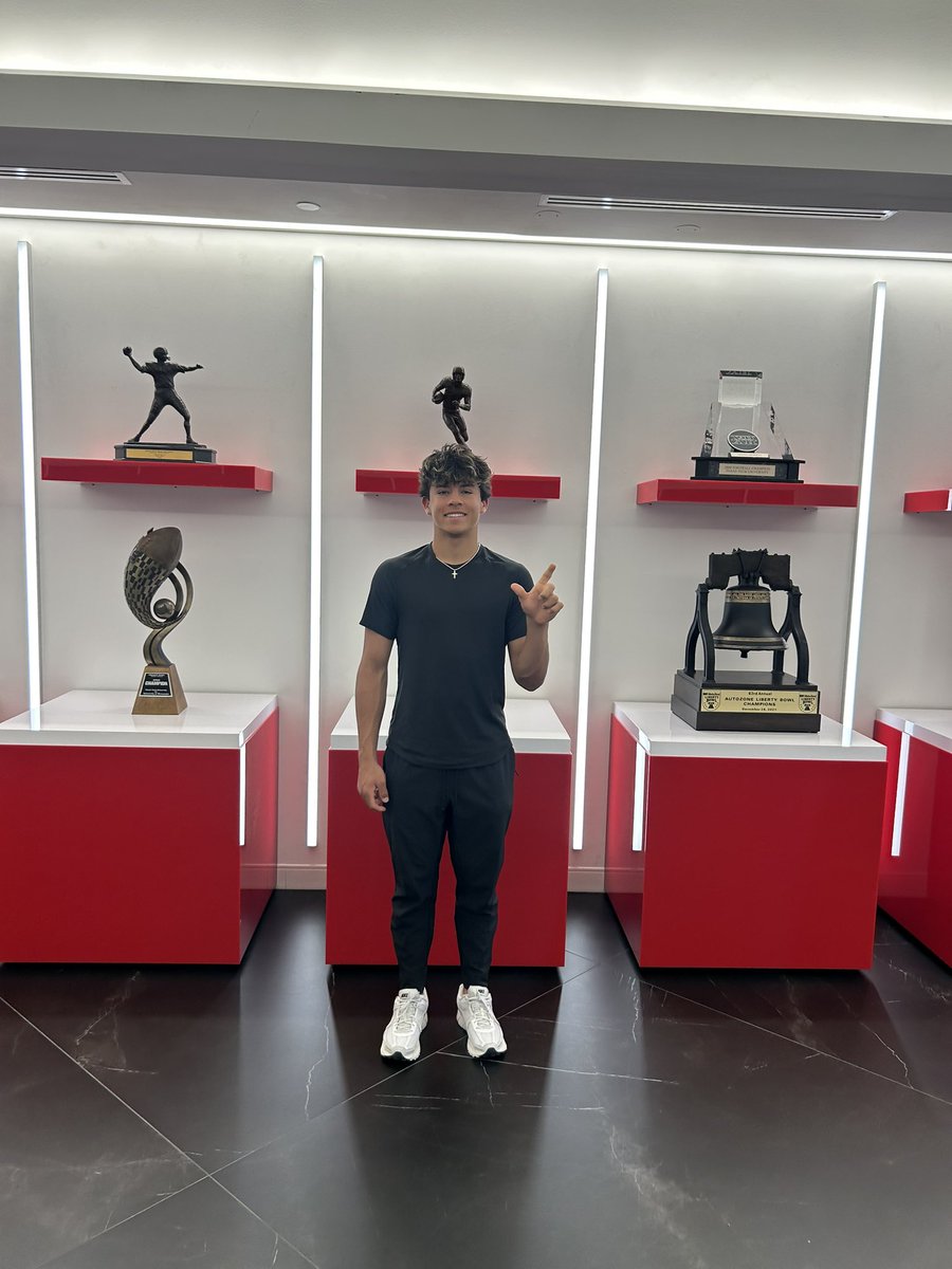 Hayes12J's tweet photo. Enjoyed visiting @TexasTechFB this weekend! Had a great time talking with @JoeyMcGuireTTU, @Coach_Leftwich and @lindseyscottjr 

@WGHSFootball @COACHJUICE_ @DamianDevon @coachtallison @coach_meger https://t.co/nx1yWKlUlN