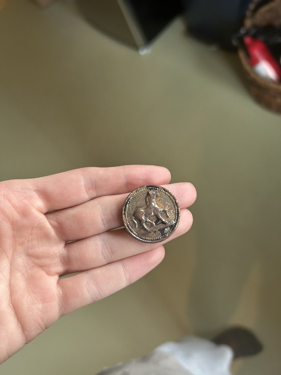 E.L. Lyons, Dark Epic Fantasy Author ✝️ tweet media