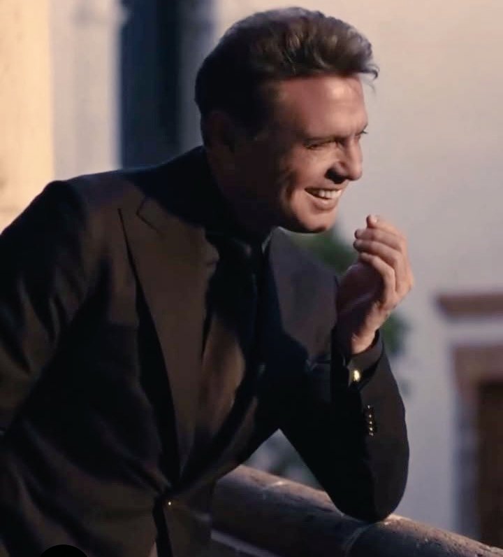 Ceciluismi19's tweet photo. #FelizCumpleañosLuisMiguel 

Un 19 de Abril de 1970. Nacía uno de los seres más importantes de mí vida, sin saberlo ..@LMXLM sería mí ídolo por siempre., Cuando te escuché cantar, traspasaste mí alma de lado a lado.. Gracias por exístir!
@AriesPrensa
@AriesQuilmes @fenix_latam https://t.co/4RaBBWONYm