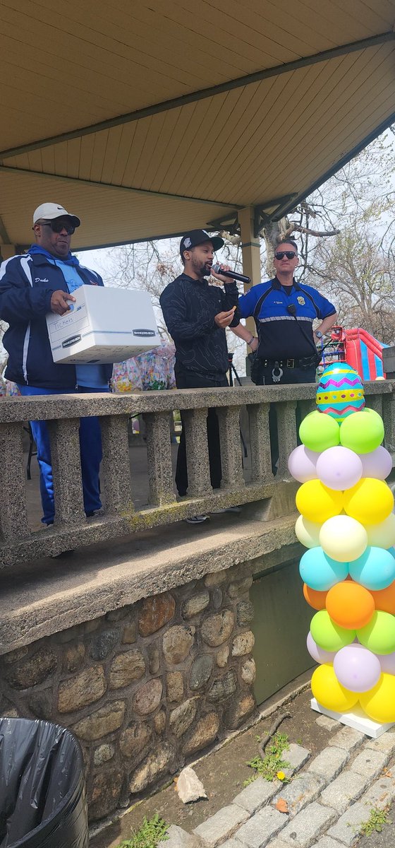 BenjieWimberly's tweet photo. We had a great Easter Egg Hunt today at Eastside Park! Great job Recreation Staff and all of our sponsors! #PatRec #EasterEggHunt25 https://t.co/OxDOkMQydY