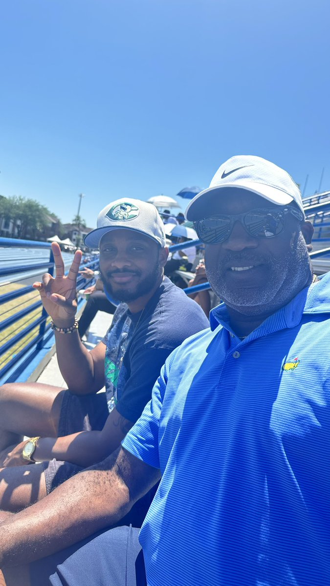 With family <a href="/UF/">FLORIDA</a> supporting my nephew, Jaden Wiley who ran 10.13 for the 100m today!!! #GoGators