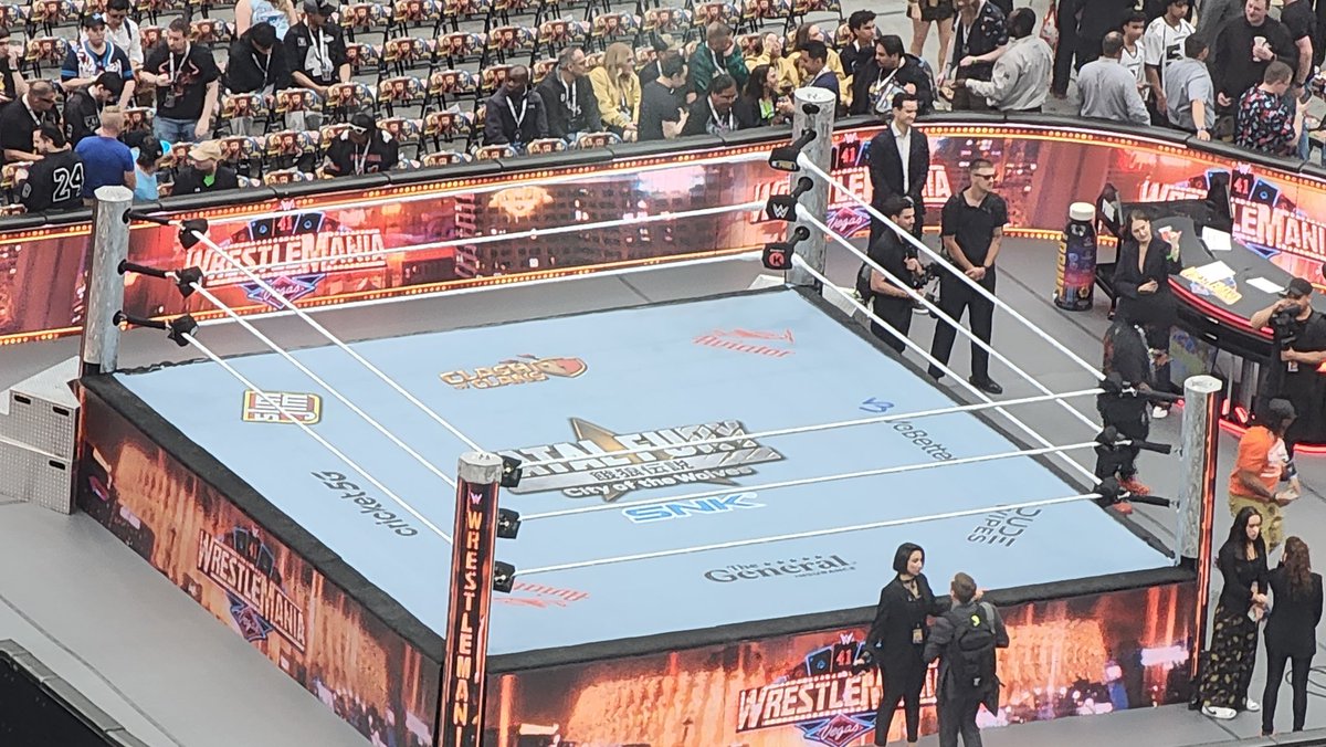 vita_ozymandias's tweet photo. Fatal Fury is the main sponsor for #wrestlemania 

#FatalFuryCOTW #Snk #wwe https://t.co/HT4WsgKNlc