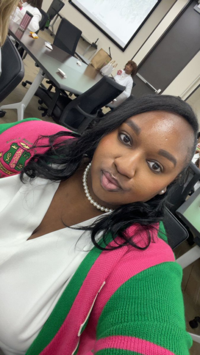 CortnieDeNise's tweet photo. #sororitysaturday @OmicronTauOmega #AKA1908 #springAKAs #AKALegacy @CynthiaW14 🩷💚 https://t.co/ADoIfq15VU