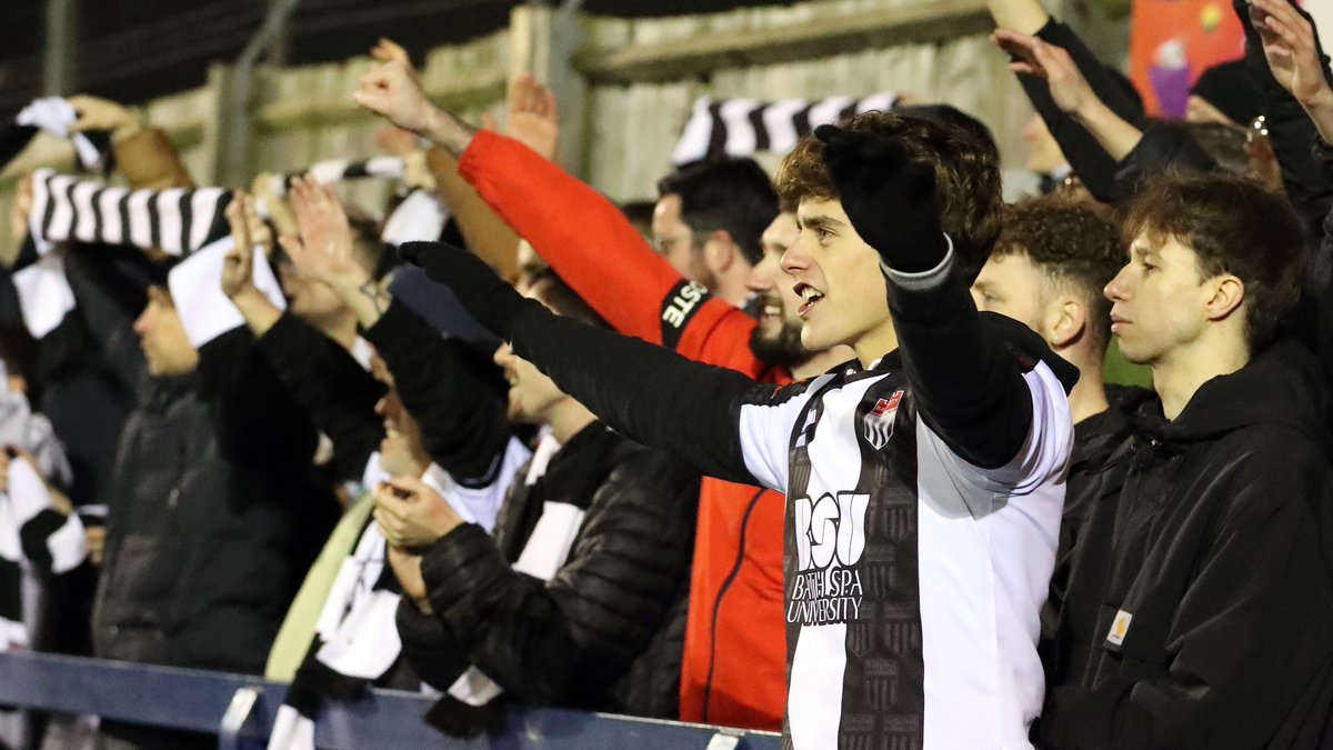 BathCity_FC's tweet photo. 🔊 Bring the noise today, Romans.

⚫️⚪️ #Romans https://t.co/i5bfpnaWal