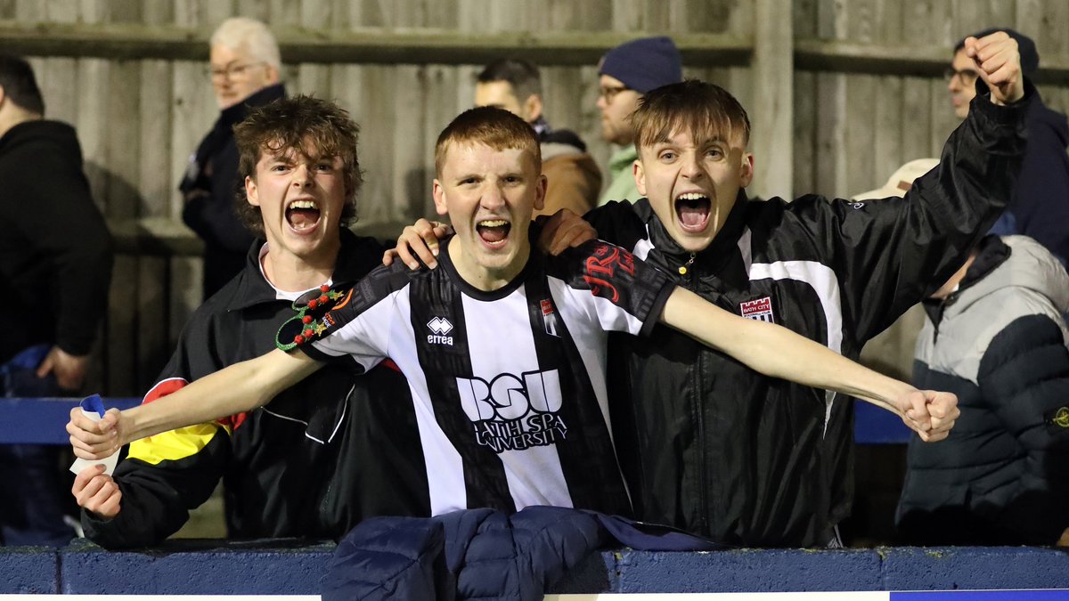 BathCity_FC's tweet photo. 🔊 Bring the noise today, Romans.

⚫️⚪️ #Romans https://t.co/i5bfpnaWal