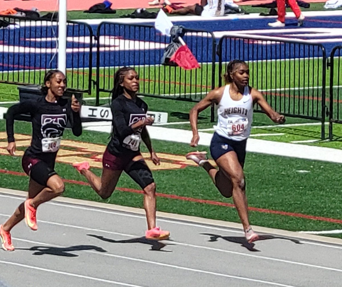 AD_DrLisa's tweet photo. Congratulations to Jaylah Harris, @HeightsFWISD, silver medalist Region I-5A Girls 100m Dash!
@FWISDAthletics
@FortWorthISD
#UILStatequalifier
#Austinbound https://t.co/YOIeWKcSbp