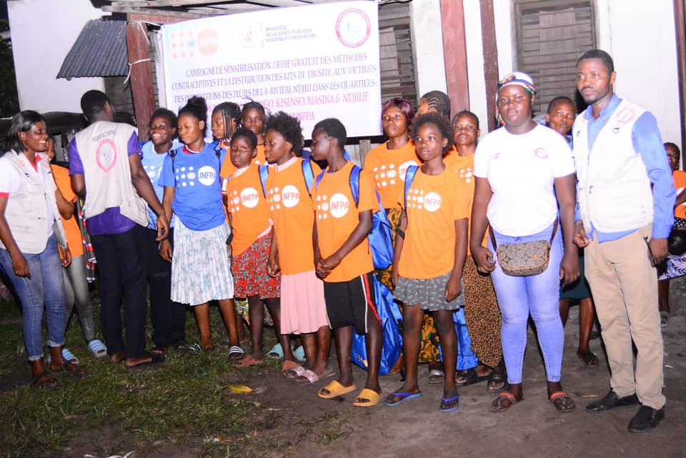 Avec l'appui de L'UNFPA, AHDDIC a distribuer les kits de dignité aux victimes des inondations de la rivière N'djili ce 19/04/2025 dans les quartiers Ndanu, Kingabwa, Salongo, kisenso...