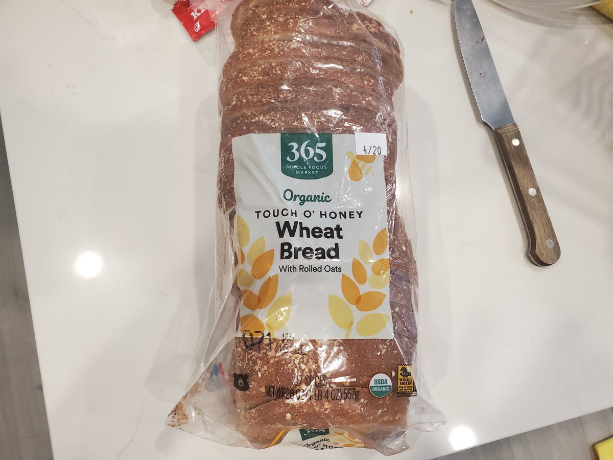jerryeight's tweet photo. . Hi @WholeFoods is this normal? What is this white powder under the bread? Do you put flour under the bread? https://t.co/r5PaDvNDTi