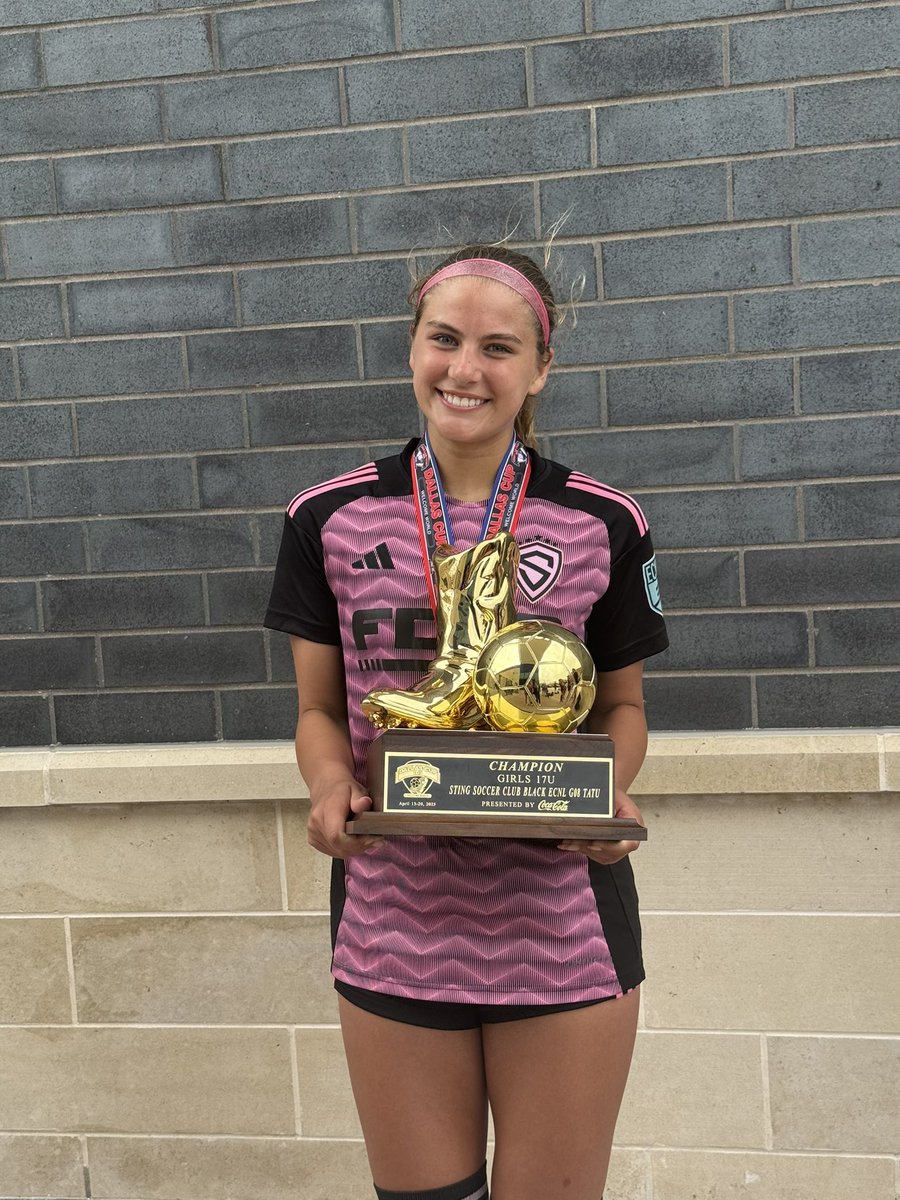 LilyWeiss23's tweet photo. Dallas Cup Champs! 🥇Tied at the end of regulation. We won in PKs. My shot included! 

@ImYouthSoccer 
@StingSoccerClub 
@StingECNL08 
@PrepSoccer 
@TopDrawerSoccer 
@TheSoccerWire e https://t.co/o9WrTZXjhr