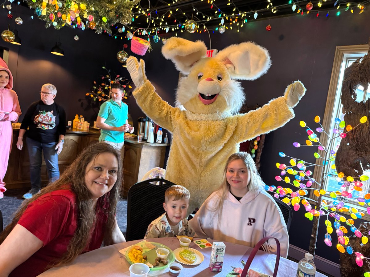 CastleNoel's tweet image. Easter is here, and the celebrations have already begun! Embracing all its glory with family and friends. Let the joyful moments fill our hearts with hope and love. #EasterJoy #CelebrateLife