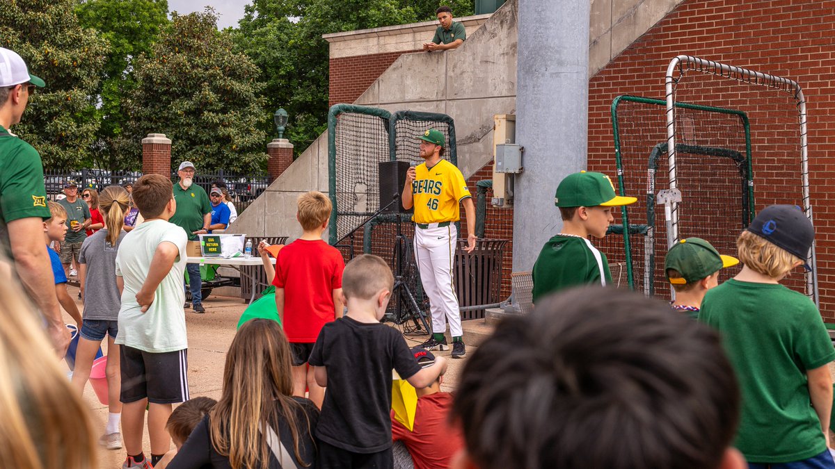 Baylor Baseball (@baylorbaseball) on Twitter photo Celebrating the good news of Easter!
Proud of our guys <a href="/wesley_jordan12/">Wesley Jordan</a> and <a href="/MurryGrayson/">grayson murry</a> for sharing their testimonies today after the game 💛
#SicEm 🐻⚾️ | #Together Celebrating the good news of Easter!
Proud of our guys <a href="/wesley_jordan12/">Wesley Jordan</a> and <a href="/MurryGrayson/">grayson murry</a> for sharing their testimonies today after the game 💛
#SicEm 🐻⚾️ | #Together