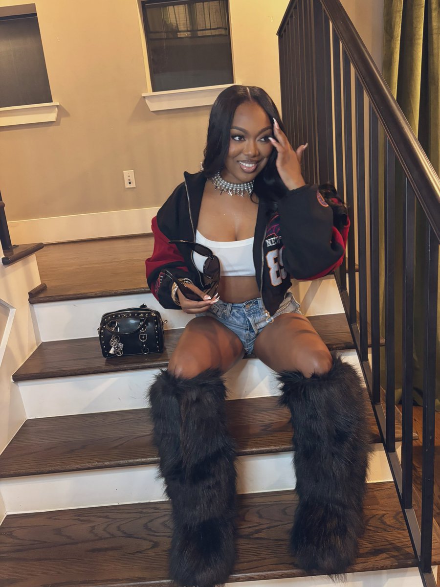 luvlaurennn_'s tweet image. a night in houston : ✨