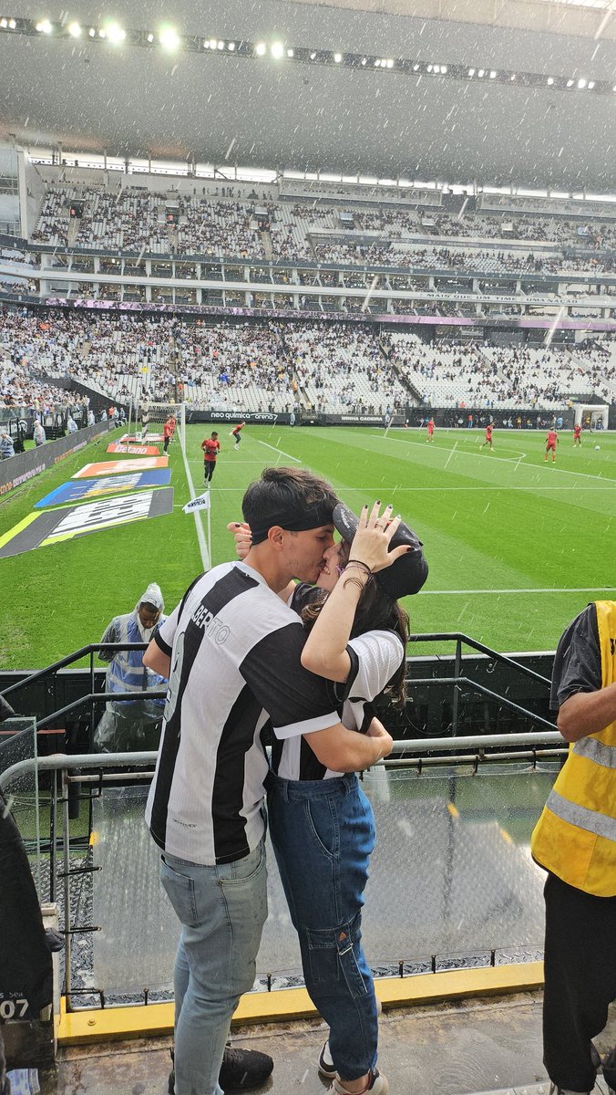 Corintinanda tweet media