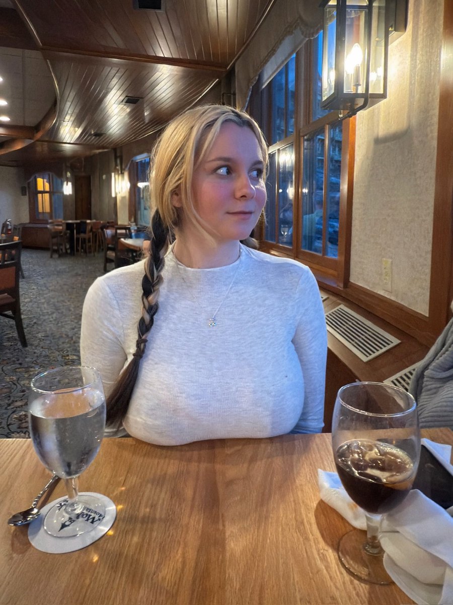 yellz0's tweet photo. dinner is served. https://t.co/oPjScdMjaF