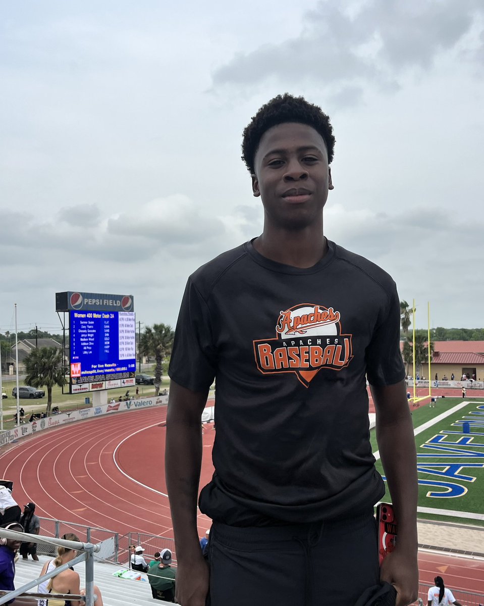 Regional final 200m
Damion Hunt
#rundamionrun
<a href="/BoosterApache/">Gonzales Apache Athletic Booster Club</a> <a href="/gonzales_isd/">Gonzales ISD</a> <a href="/GonzInquirer/">Gonzales Inquirer</a>