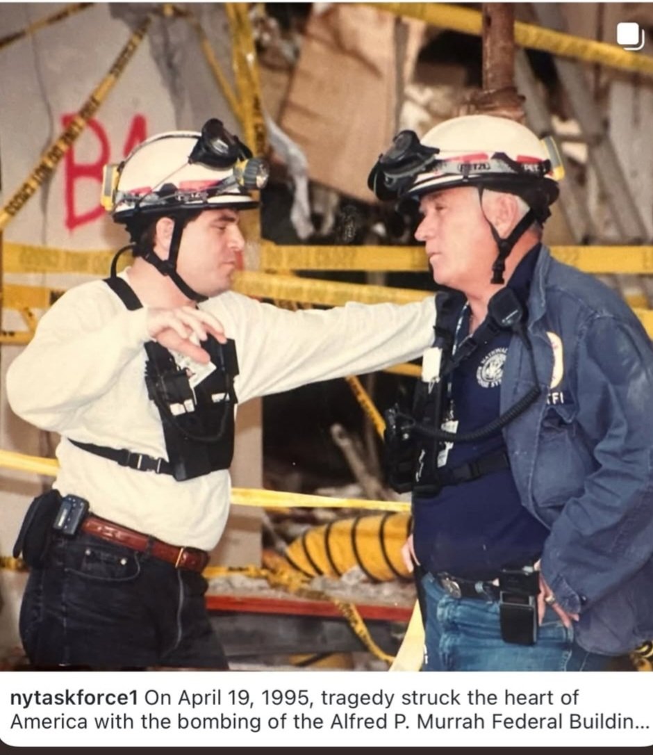 Newtonrescue1's tweet image. 30 Years ago today. 
Oklahoma City Bombing of the Federal Building. 

The 1st FEMA URBAN SEARCH AND RESCUE TASK FORCE Deployment led by  at the time, Captain Ray Downey of FDNY Rescue 2 Brooklyn. 
Remember all who were part of this terrorist attack tragedy. 🇺🇲
@FDNY @fema @FDNYFC
