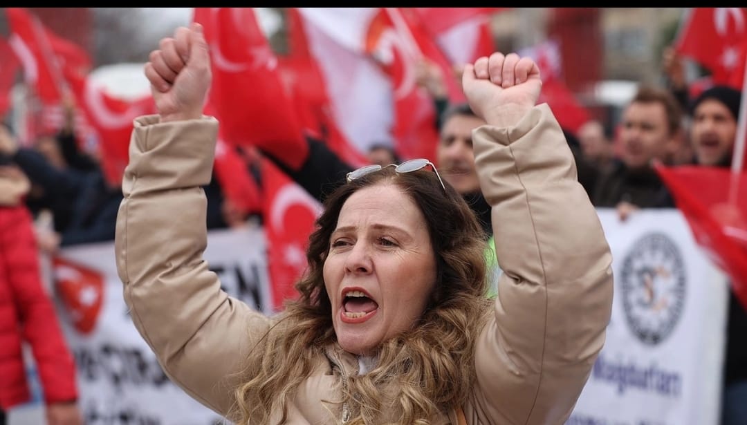 İzmir Staj ve Çıraklık Mağdurları Derneği (@staj_dernegi) on Twitter photo İnsan Değeri Es Geçilemez!
<a href="/RTErdogan/">Recep Tayyip Erdoğan</a>
<a href="/_cevdetyilmaz/">Cevdet Yılmaz</a>
<a href="/Yusuf__Tekin/">Yusuf Tekin</a>
<a href="/tcmeb/">Millî Eğitim Bakanlığı</a>
<a href="/isikhanvedat/">Prof. Dr. Vedat Işıkhan</a>
<a href="/csgbakanligi/">T.C. Çalışma ve Sosyal Güvenlik Bakanlığı</a>
<a href="/dbdevletbahceli/">Devlet Bahçeli</a>
<a href="/erkanakcay45/">Erkan Akçay</a>
<a href="/tcbestepe/">T.C. Cumhurbaşkanlığı</a>
<a href="/cbsbb/">T.C. Cumhurbaşkanlığı Strateji ve Bütçe Başkanlığı</a>
<a href="/tccbiko/">T.C. Cumhurbaşkanlığı İnsan Kaynakları Ofisi</a>
<a href="/cbfinans/">T.C. Cumhurbaşkanlığı Finans Ofisi</a>
<a href="/memetsimsek/">Mehmet Simsek</a>
<a href="/HMBakanligi/">T.C. Hazine ve Maliye Bakanlığı</a>
<a href="/tcmeb_mtegm/">Meslekî ve Teknik Eğitim Genel Müdürlüğü</a>
Meslek edinme, öğrenme ve öğretme süreçleri, bireylerin hem mesleki hem İnsan Değeri Es Geçilemez!
<a href="/RTErdogan/">Recep Tayyip Erdoğan</a>
<a href="/_cevdetyilmaz/">Cevdet Yılmaz</a>
<a href="/Yusuf__Tekin/">Yusuf Tekin</a>
<a href="/tcmeb/">Millî Eğitim Bakanlığı</a>
<a href="/isikhanvedat/">Prof. Dr. Vedat Işıkhan</a>
<a href="/csgbakanligi/">T.C. Çalışma ve Sosyal Güvenlik Bakanlığı</a>
<a href="/dbdevletbahceli/">Devlet Bahçeli</a>
<a href="/erkanakcay45/">Erkan Akçay</a>
<a href="/tcbestepe/">T.C. Cumhurbaşkanlığı</a>
<a href="/cbsbb/">T.C. Cumhurbaşkanlığı Strateji ve Bütçe Başkanlığı</a>
<a href="/tccbiko/">T.C. Cumhurbaşkanlığı İnsan Kaynakları Ofisi</a>
<a href="/cbfinans/">T.C. Cumhurbaşkanlığı Finans Ofisi</a>
<a href="/memetsimsek/">Mehmet Simsek</a>
<a href="/HMBakanligi/">T.C. Hazine ve Maliye Bakanlığı</a>
<a href="/tcmeb_mtegm/">Meslekî ve Teknik Eğitim Genel Müdürlüğü</a>
Meslek edinme, öğrenme ve öğretme süreçleri, bireylerin hem mesleki hem