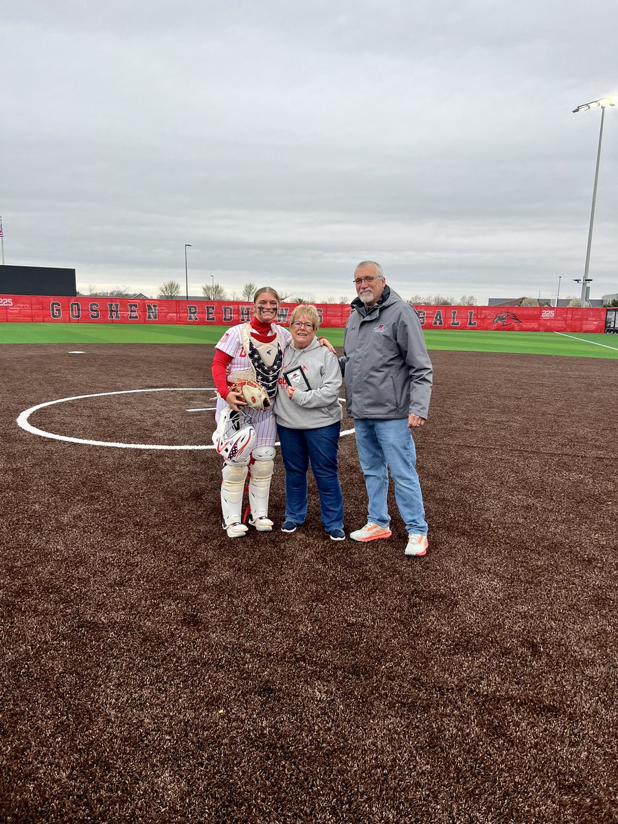 GoshenAD's tweet photo. Grand Opening for the new Baseball-Softball Complex today! Thanks to Ken Mirer and Paula Meyers for throwing the honorary first pitches! #RedHawkCommunity #NewFacilities #TurfIsTerrific ⚾️🥎 https://t.co/0rLps7Y1rt