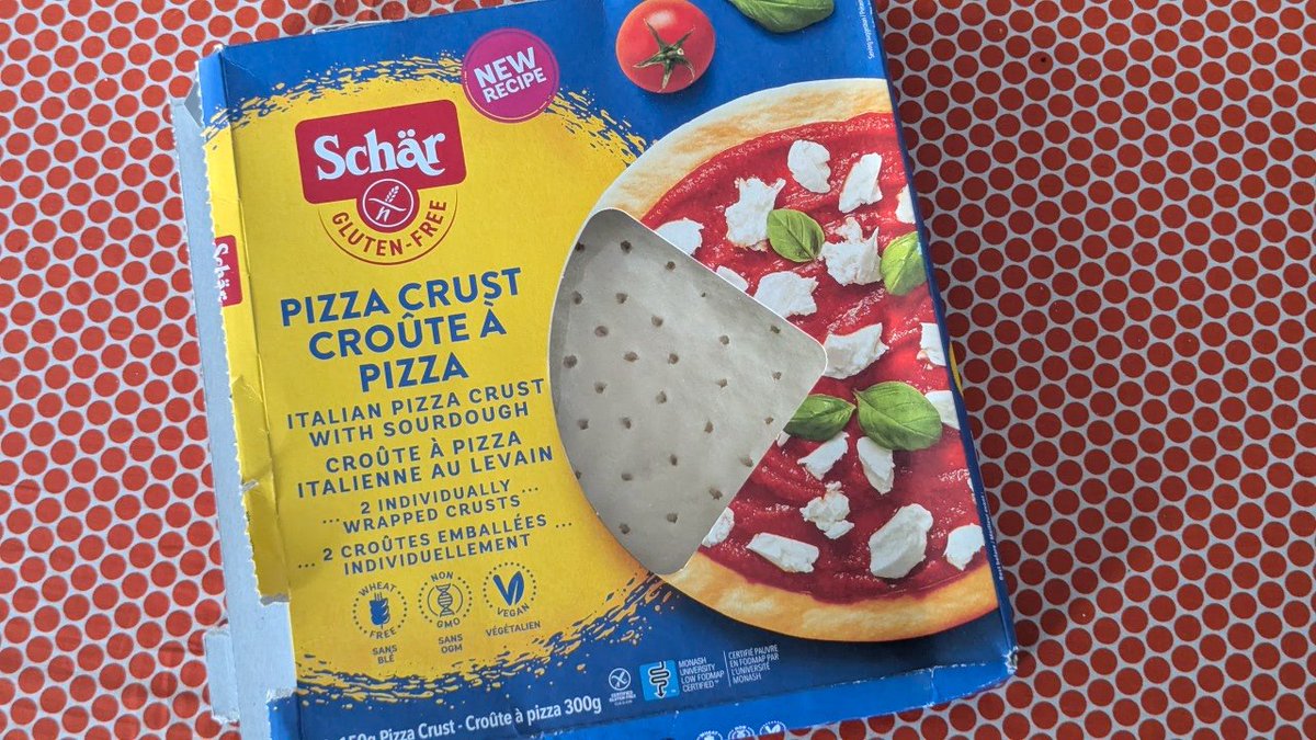 FrankReardon1's tweet photo. Made a #GlutenFree pizza 🍕 all for me 😋
Pizza one of my fav foods. Don't get to have them very often. Found out I can buy the #Schar crust on @amazon
#Ciliac https://t.co/r7PGjv1V9U