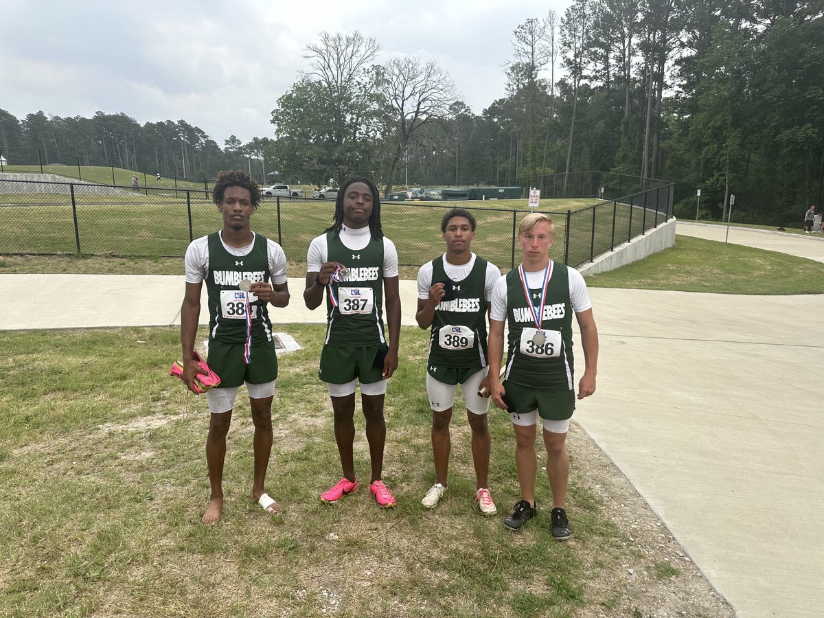 Congratulations to Academy Bumblebees 4x100and 4x200 relays!  Qualifying for the State Meet in both!! Breaking school records in both!!  Great Job guys!! ⁦<a href="/BeesTrack/">Academy HS Track</a>⁩ ⁦<a href="/MaxwellHouse00/">COACH MAXWELL</a>⁩ ⁦@LRA_Football⁩