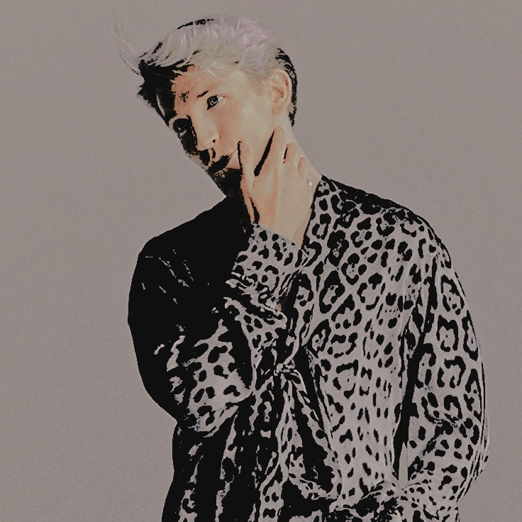 ᅟ𝗍𝗁𝖾 𝗯𝗼𝘆 𝗐𝗁𝗈 𝘀𝗼𝘂𝗴𝗵𝘁 𝖋𝘳𝘦𝘦𝘥𝘰𝘮 tweet media