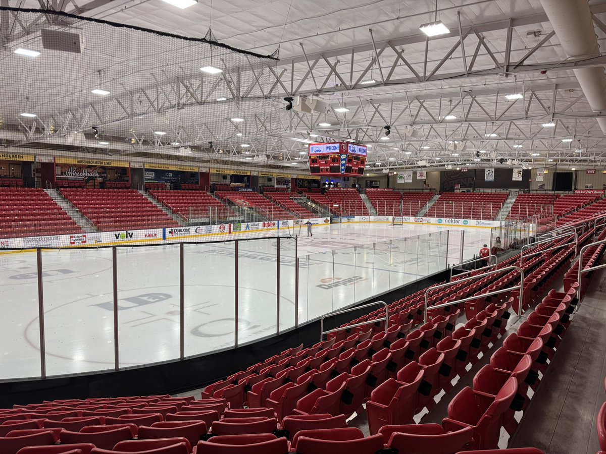 ECSF Game 2: Saints vs Caps

Dubuque looks to even the series on home ice tonight before the series moves to Wisconsin for Games 3 &amp; 4.

On Eagle 102.3 and FloHockey at 6:45.

#UnfinishedBusiness #HalosHigh