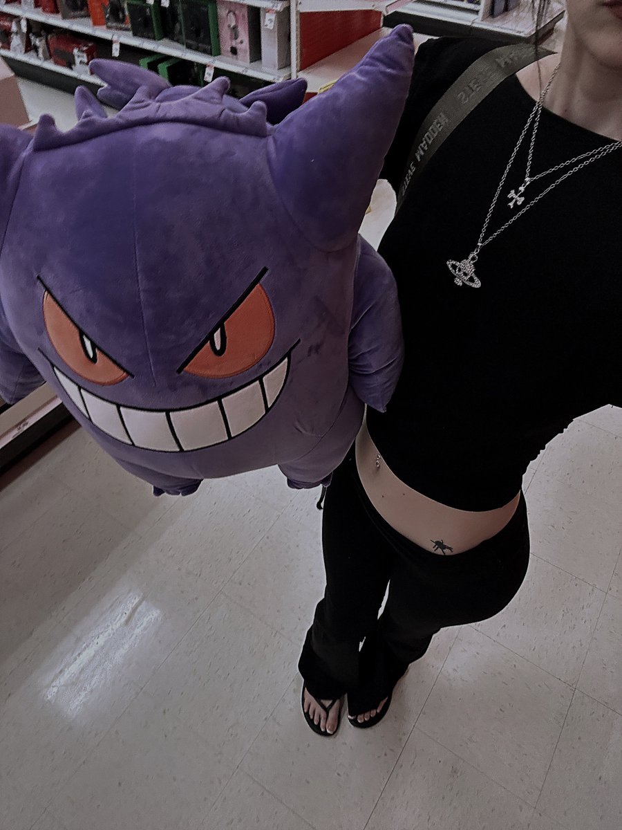 diablitadolll's tweet photo. - ⭑𓂃 #promotwt #moothunt 𖦹 🪷

♡ virena, 24 MDNI, she/her, aquarius
♡ games ; res evil, dbd, fortnite, dti, ac, phasmo +
♡ one piece, jjk, fruits basket +
♡ fits, books, gaming, witch, star wars, horror +

･☆ﾟ━ #witchtwt #anitwt #gamingtwt #booktwt 
♡/⟳ to be mutuals https://t.co/d5Vc5Zx5TC
