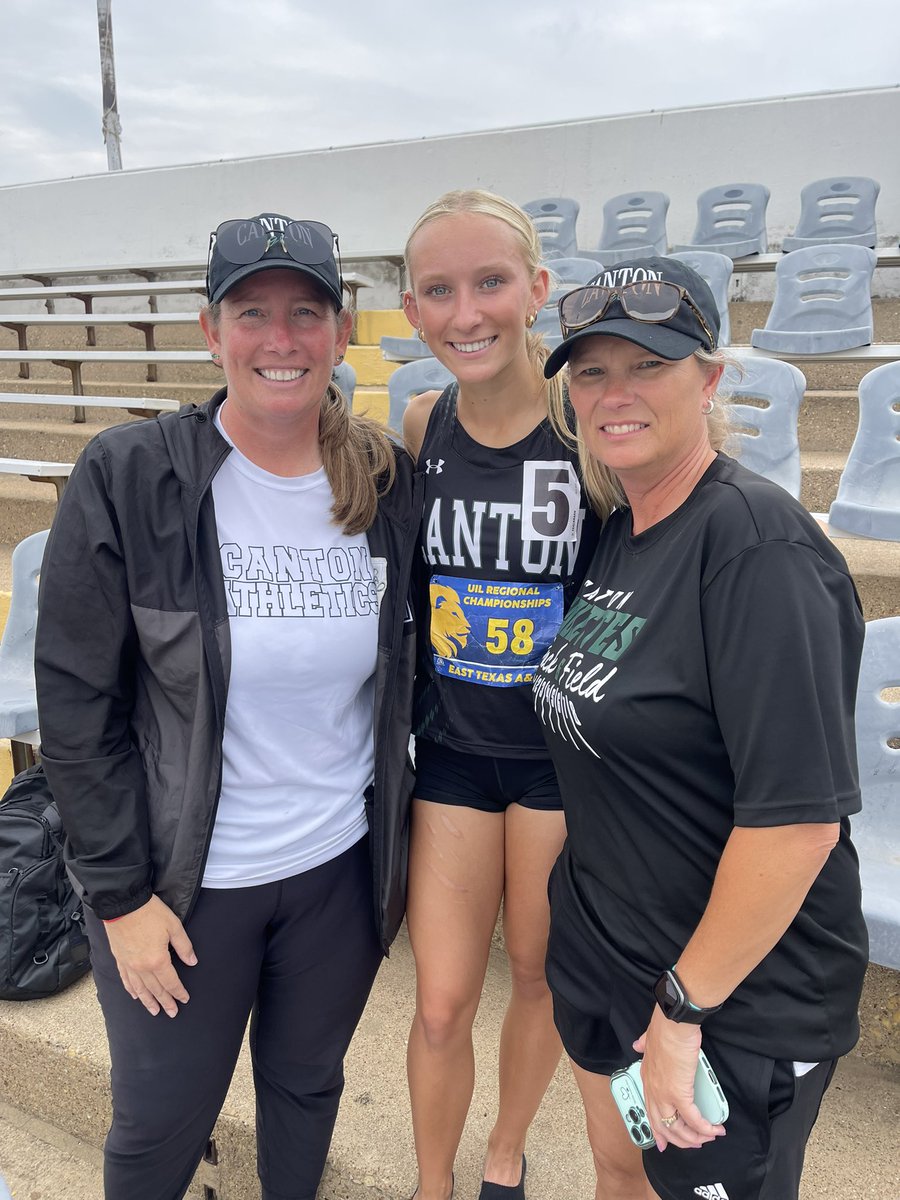 Mandie West (@mandie_cw) on Twitter photo Kimber Holly with a great 800m race and advances to state! <a href="/Coaching4God/">Heath Ragle</a> Kimber Holly with a great 800m race and advances to state! <a href="/Coaching4God/">Heath Ragle</a>