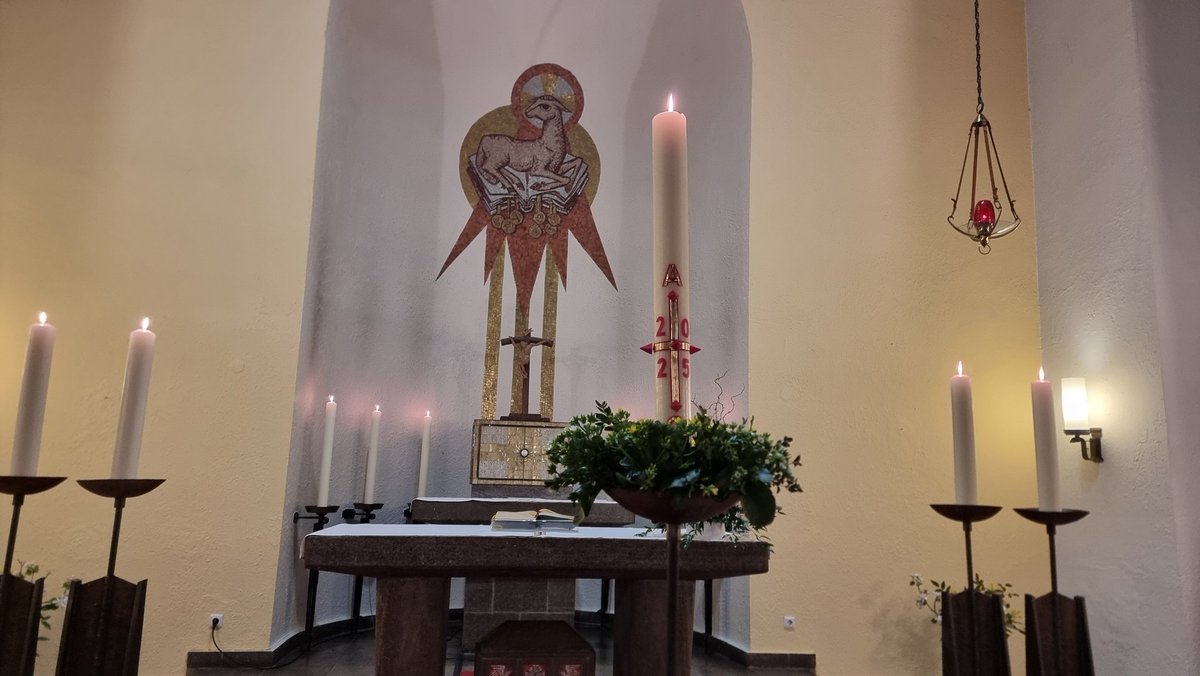RonnyBereczki's tweet photo. #Christus ist auferstanden!
#Halelujah!
Ich wünsche Euch allen frohe und gesegnete #Ostern! https://t.co/I7mtTvDcaQ